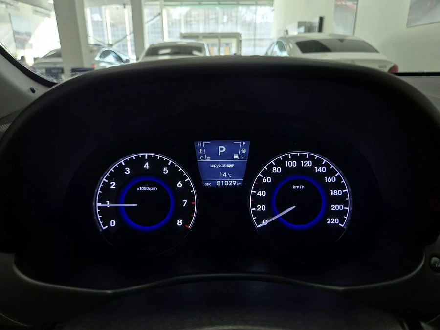 Hyundai Solaris, 2013г., передний привод, автомат