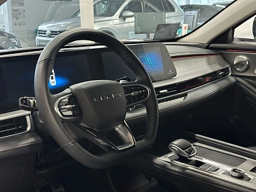 Chery Arrizo 8, 2023г, передний привод, робот