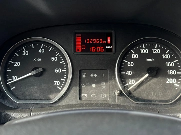 Nissan Terrano, 2015г, передний привод, автомат