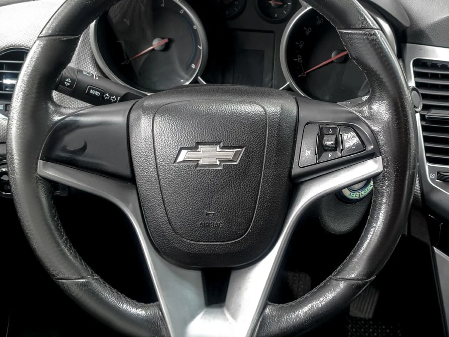 Chevrolet Cruze, 2011г., передний привод, механика