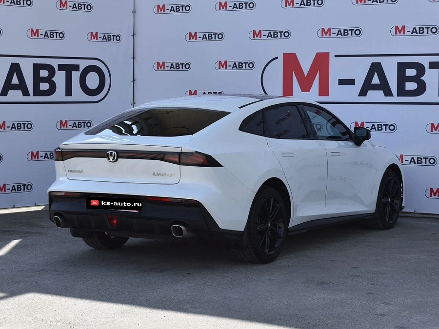 Changan UNI-V, 2024г., передний привод, робот