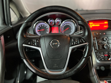 Opel Astra, 2011г, передний привод, автомат