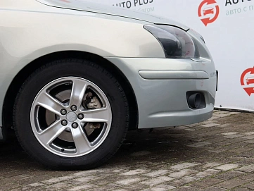 Toyota Avensis, 2007г, передний привод, автомат