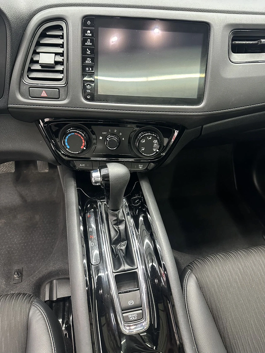 Honda Vezel, 2022г., передний привод, вариатор