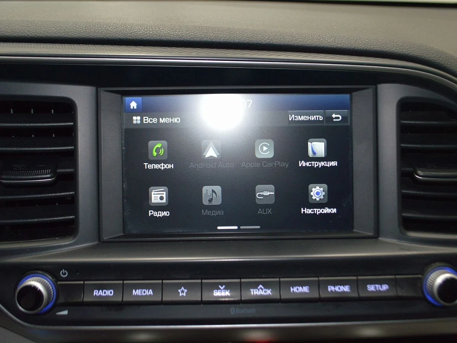 Hyundai Elantra, 2020г., передний привод, механика