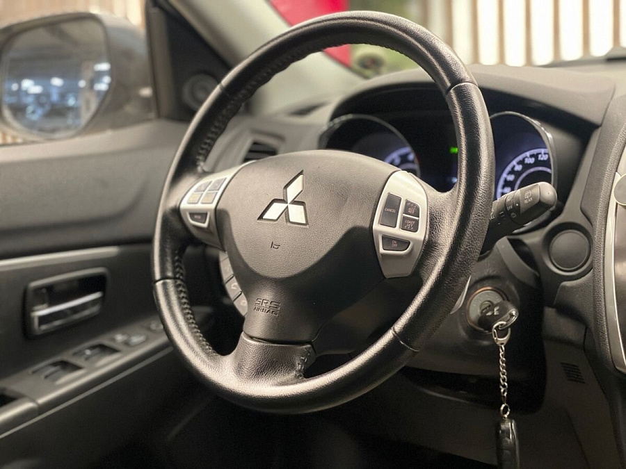 Mitsubishi ASX, 2012г., передний привод, вариатор