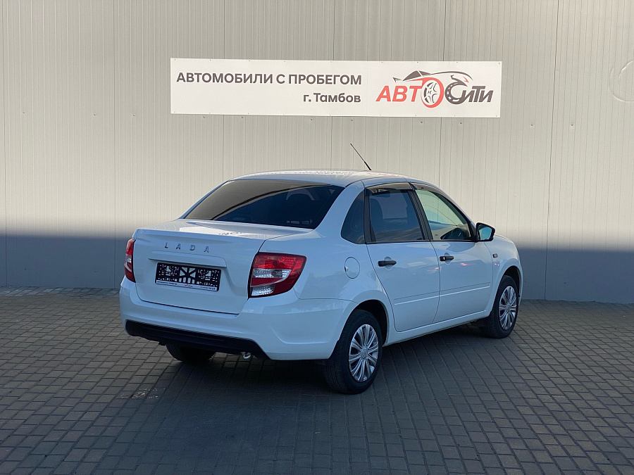 Lada (ВАЗ) Granta, 2021г., передний привод, механика