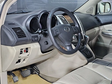 Lexus RX, 2005г, передний привод, вариатор