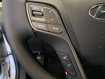 Hyundai Santa Fe, 2016г., полный привод, автомат