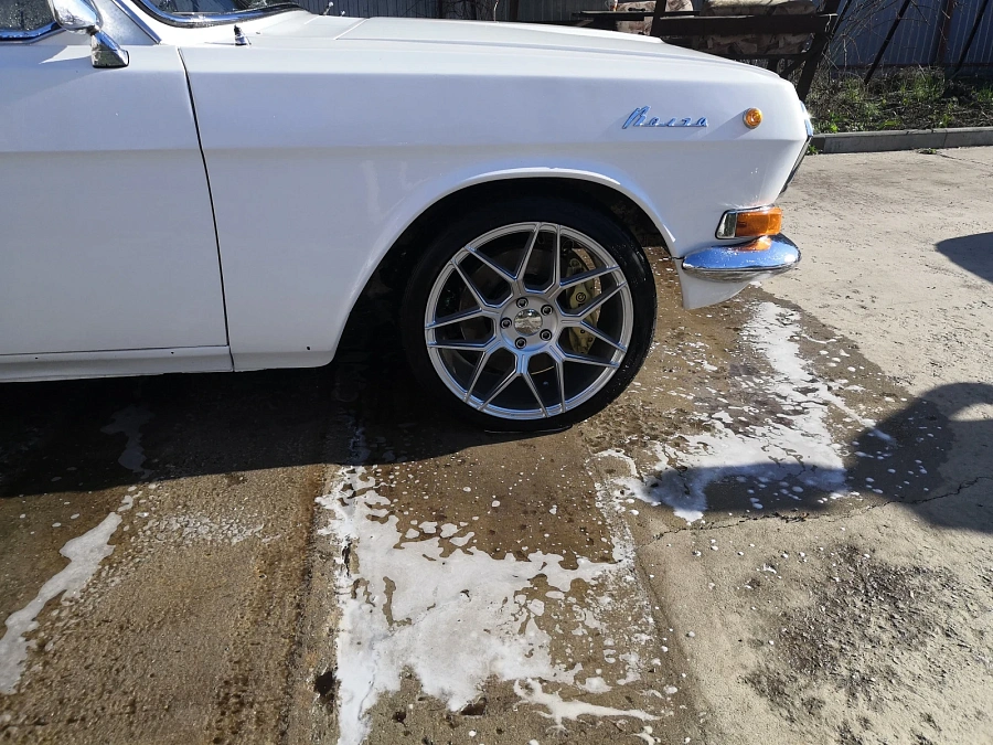 ГАЗ 24 «Волга», 1979г., задний привод, механика