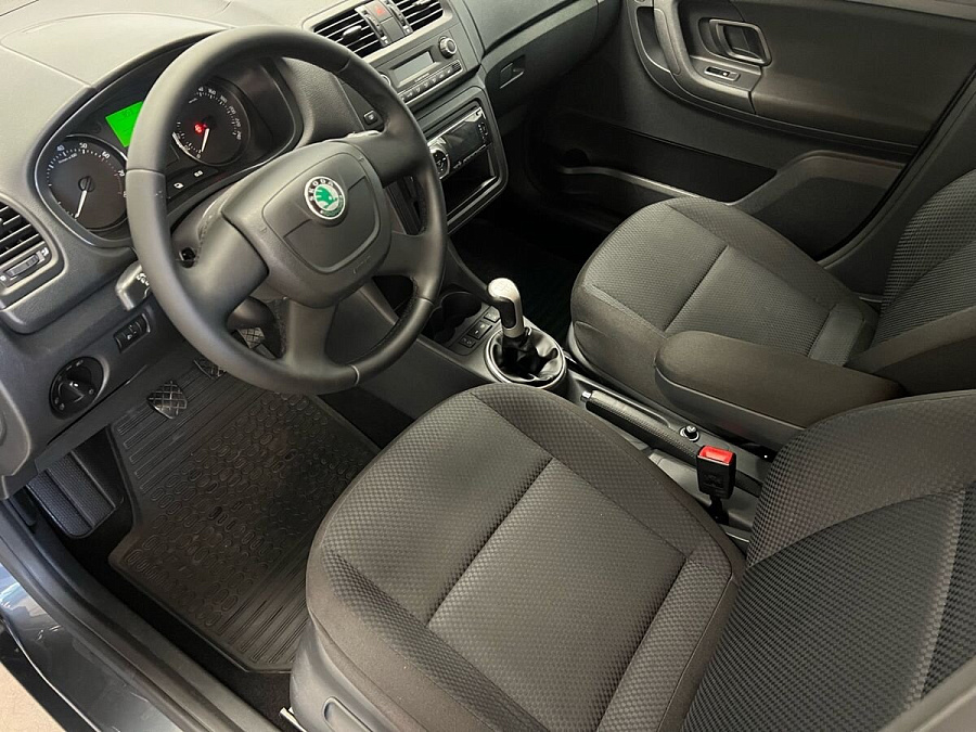 Skoda Fabia, 2011г., передний привод, механика