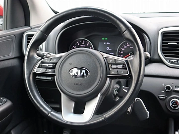 Kia Sportage, 2021г, передний привод, автомат