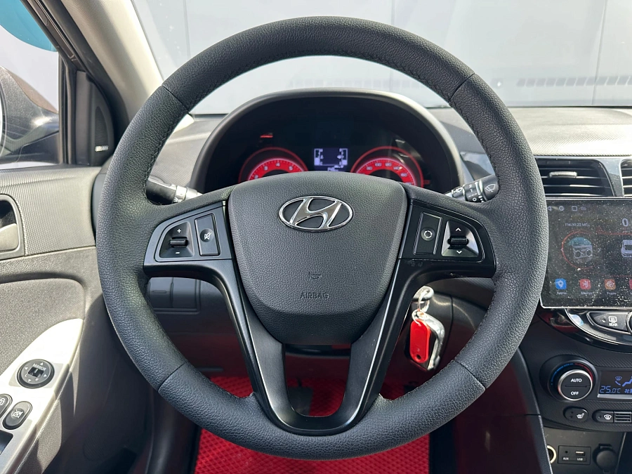 Hyundai Solaris, 2016г., передний привод, механика
