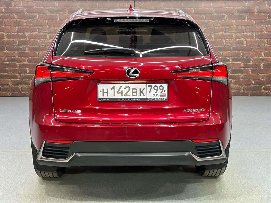 Lexus NX, 2017г., полный привод, вариатор