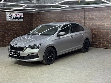 Skoda Rapid, 2021г, передний привод, робот