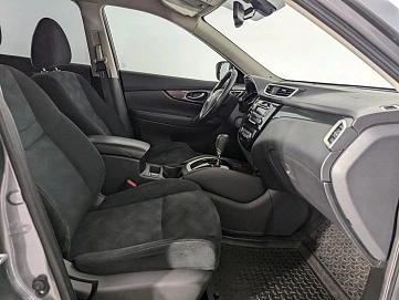 Nissan X-Trail, 2016г, передний привод, вариатор