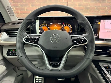 Volkswagen Tavendor, 2026г, полный привод, робот