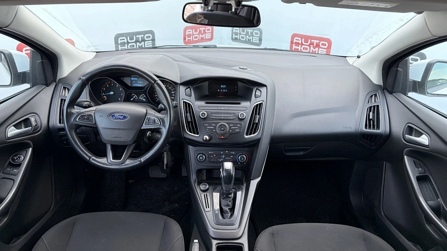 Ford Focus, 2016г., передний привод, робот