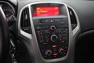 Opel Astra, 2012г., передний привод, автомат