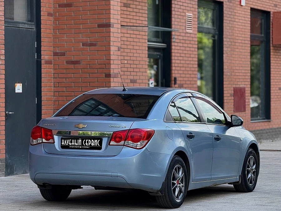 Chevrolet Cruze, 2010г., передний привод, автомат