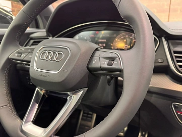 Audi , 2025г., полный привод, робот