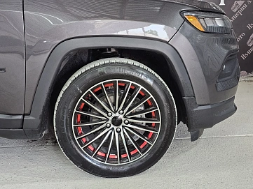 Jeep Compass, 2022г, передний привод, автомат
