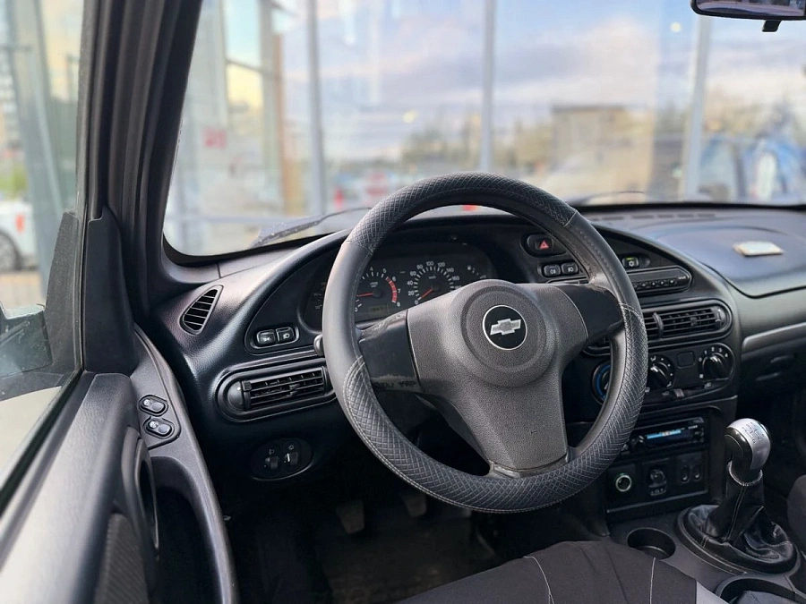Chevrolet Niva, 2011г., полный привод, механика