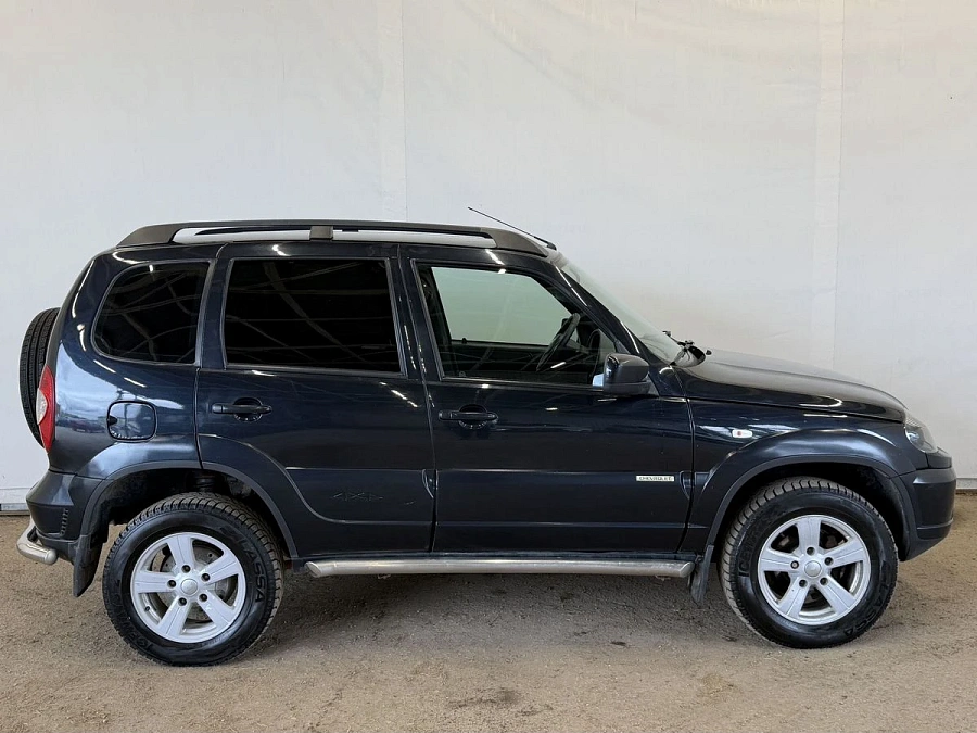 Chevrolet Niva, 2016г., полный привод, механика