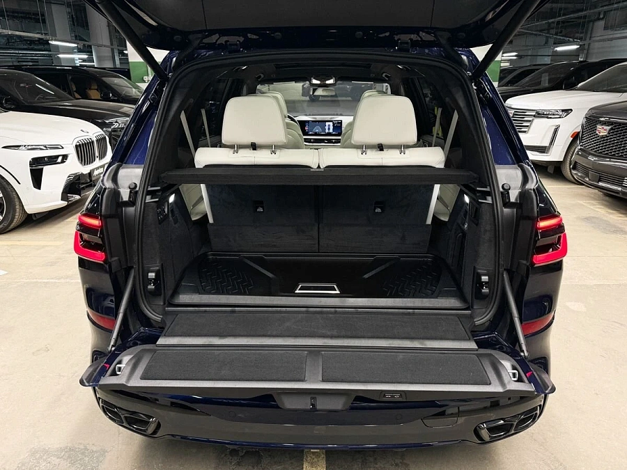 BMW X7, 2025г., полный привод, автомат