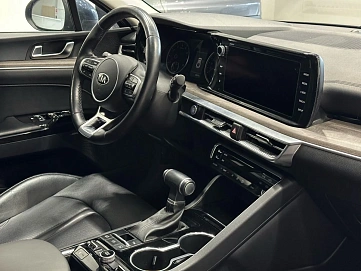 Kia K5, 2021г, передний привод, автомат