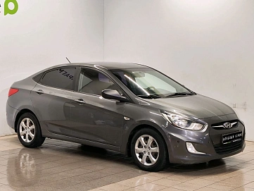 Hyundai Solaris, 2012г, передний привод, автомат