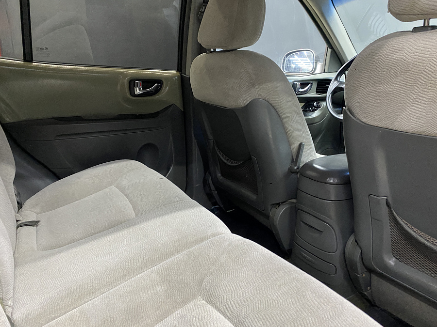 Hyundai Santa Fe, 2004г., полный привод, механика