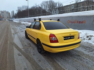 Hyundai Elantra, 2004г, передний привод, автомат