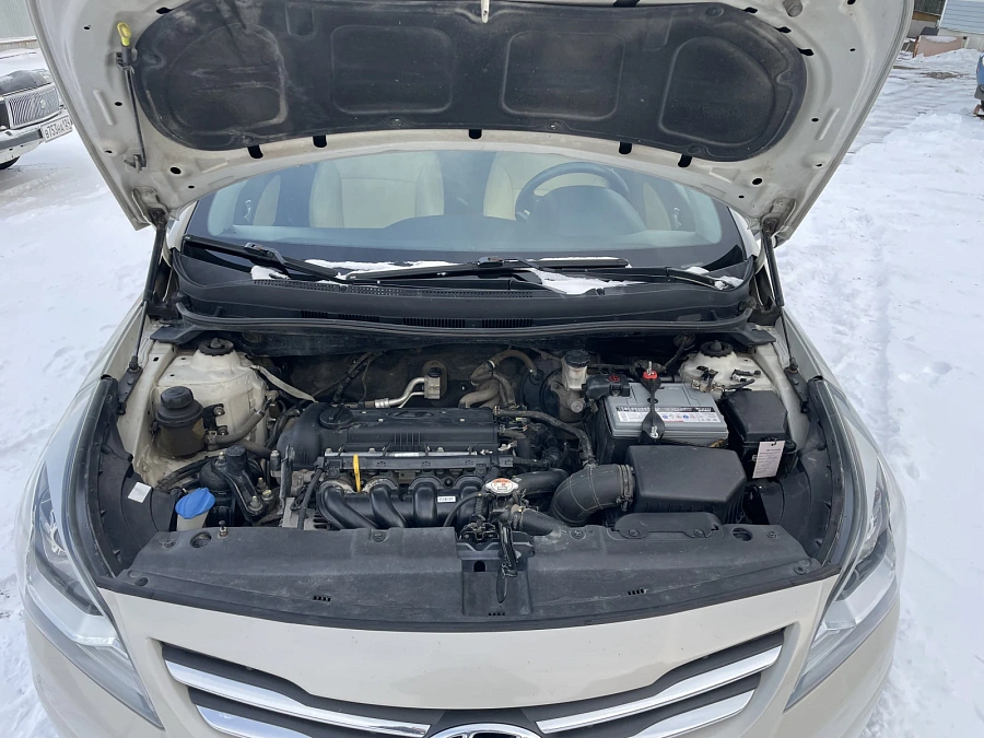 Hyundai Solaris, 2015г., передний привод, автомат