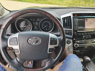 Toyota Land Cruiser, 2013г, полный привод, механика