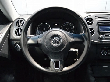 Volkswagen Tiguan, 2013г, передний привод, механика