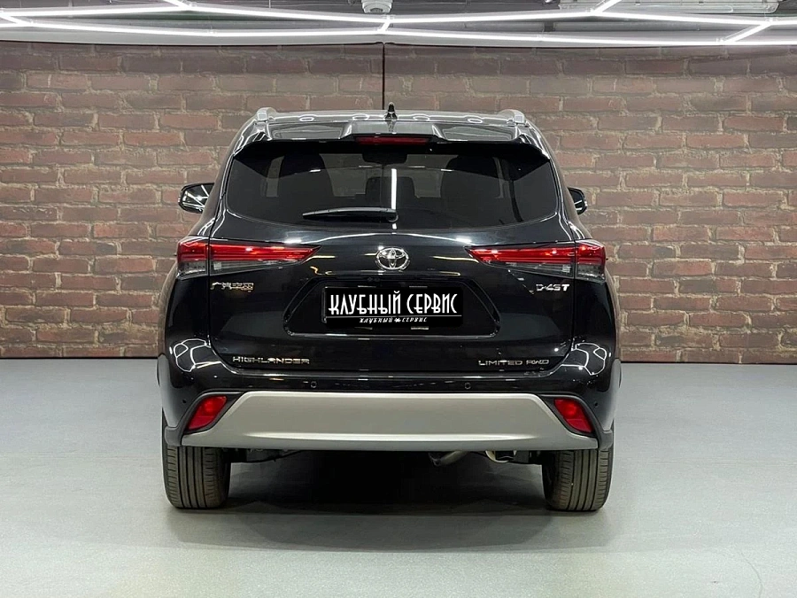 Toyota Highlander, 2024г., полный привод, автомат