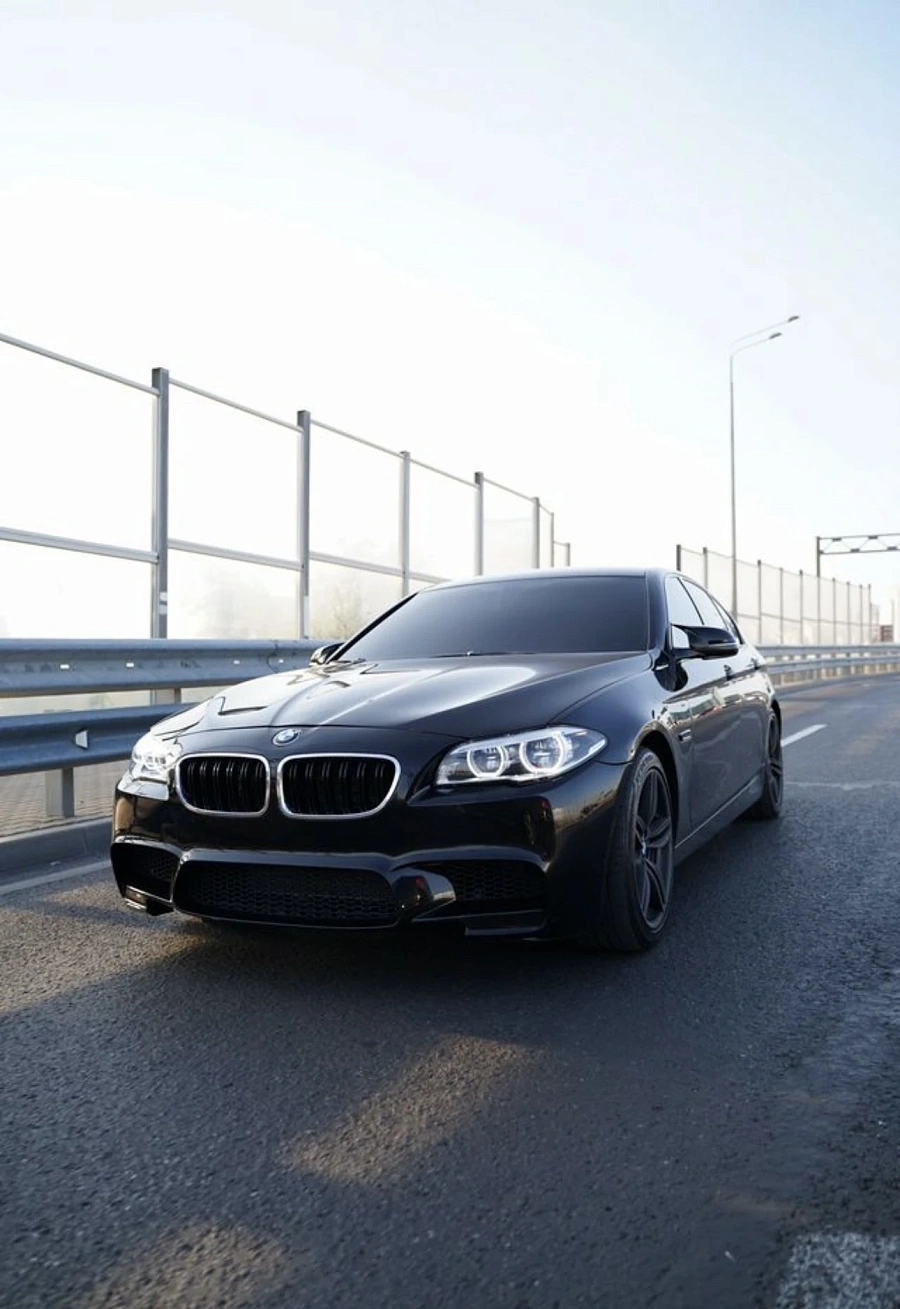 BMW 5 серии, 2015г., задний привод, автомат