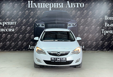 Opel Astra, 2011г, передний привод, автомат