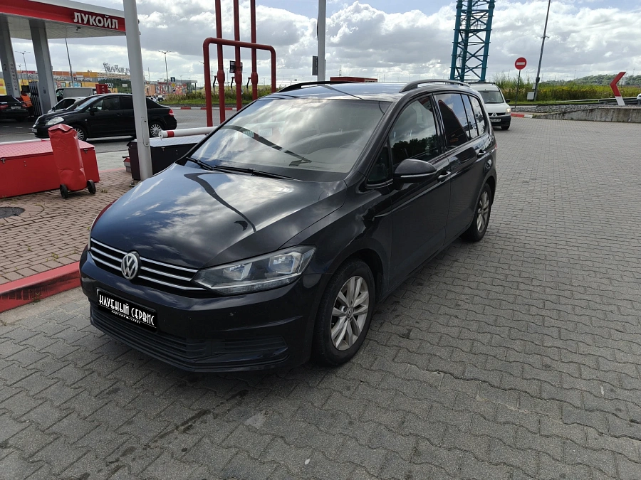 Volkswagen Touran, 2016г., передний привод, механика