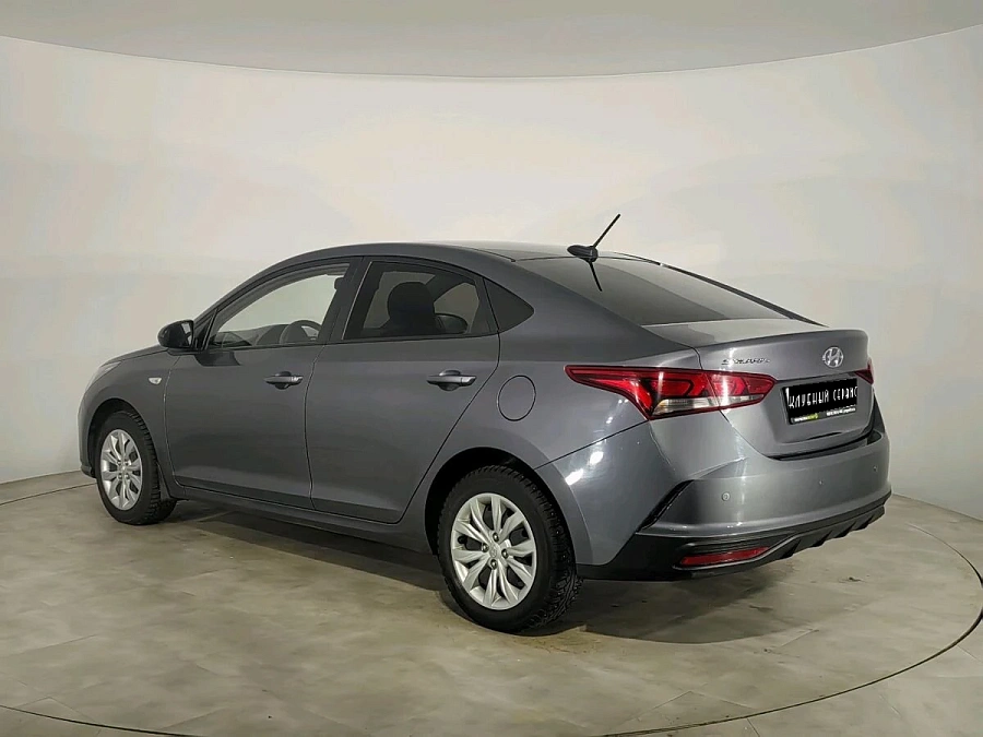 Hyundai Solaris, 2021г., передний привод, автомат