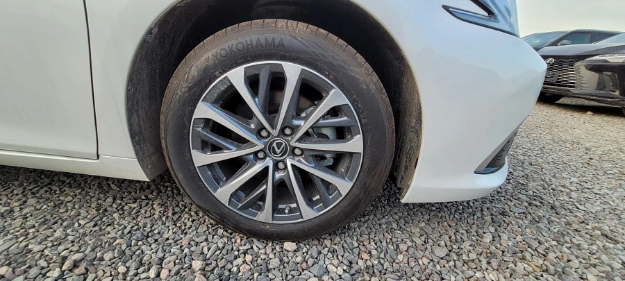 Lexus ES, 2025г., передний привод, вариатор