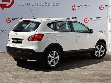 Nissan Qashqai, 2008г, передний привод, механика
