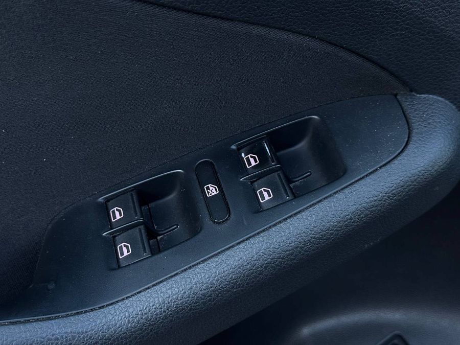 Volkswagen Jetta, 2012г., передний привод, механика