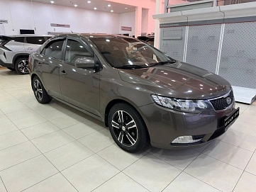 Kia Cerato, 2013г, передний привод, механика
