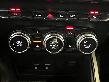 Renault Arkana, 2019г, передний привод, вариатор