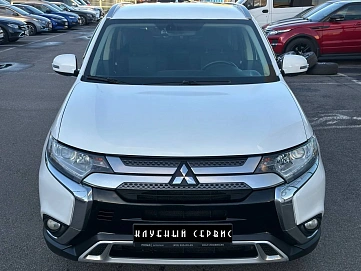 Mitsubishi Outlander, 2019г, полный привод, вариатор
