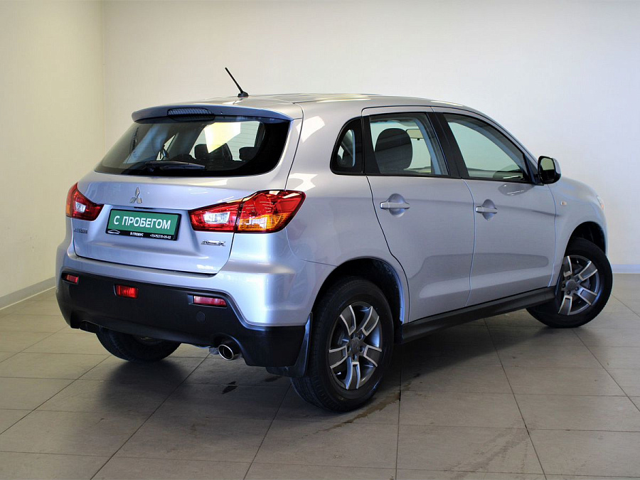 Mitsubishi , 2012г., передний привод, механика
