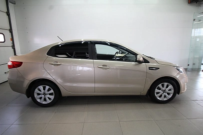Kia Rio, 2014г, передний привод, автомат