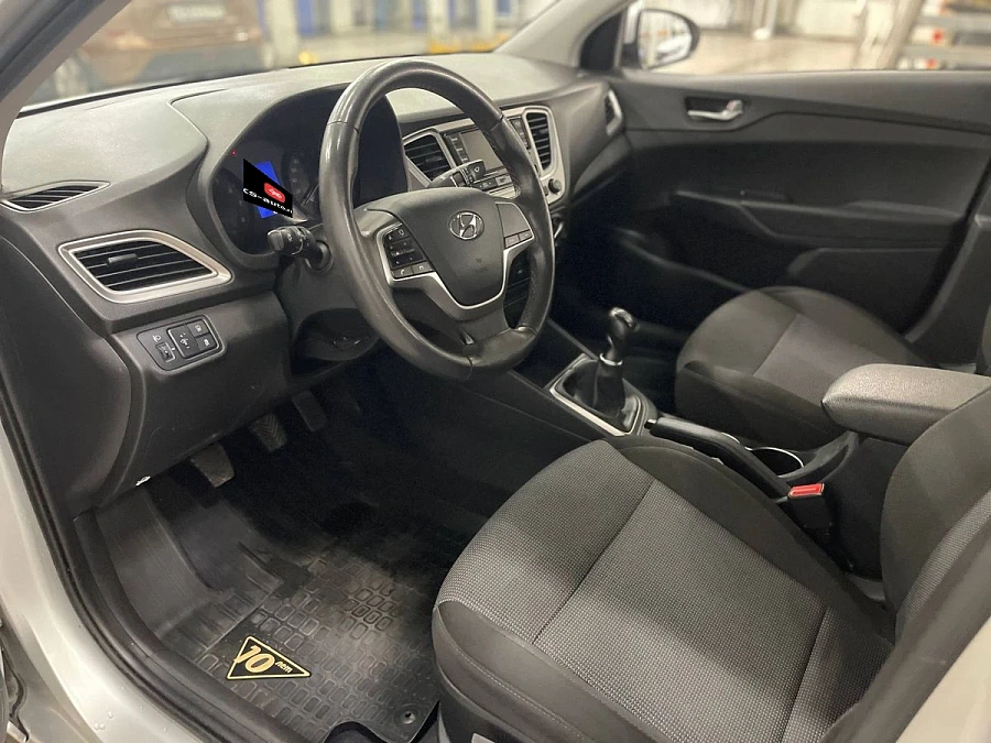 Hyundai Solaris, 2021г., передний привод, механика